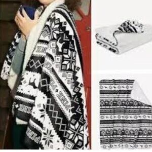 🆕Victorias Secret/Pink "Fair Isle" Sherpa Snowflake Blanket Limited Edition